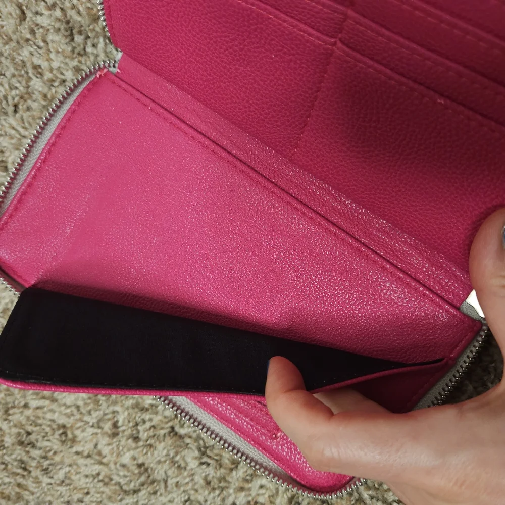 HP!! Betsy Johnson Wristlet Wallet